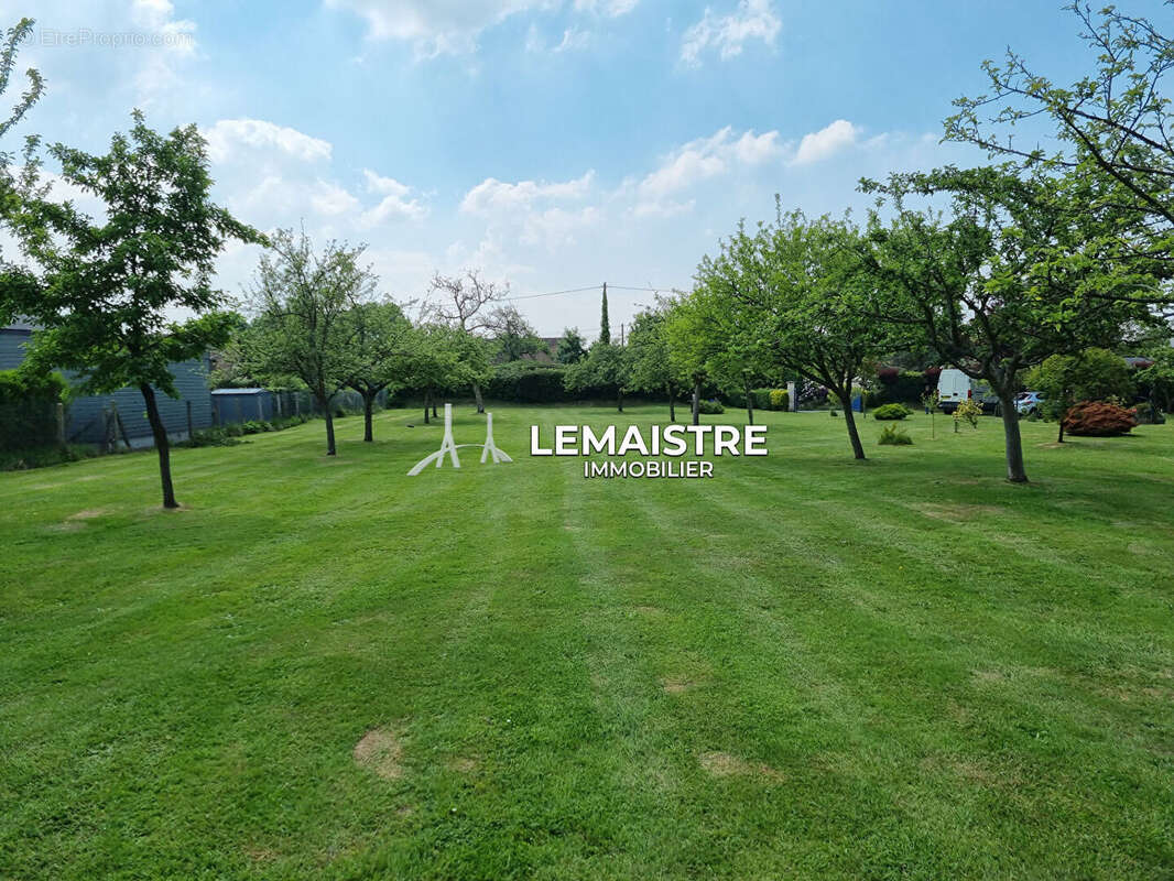 Maison à SAINT-PIERRE-DU-VAL