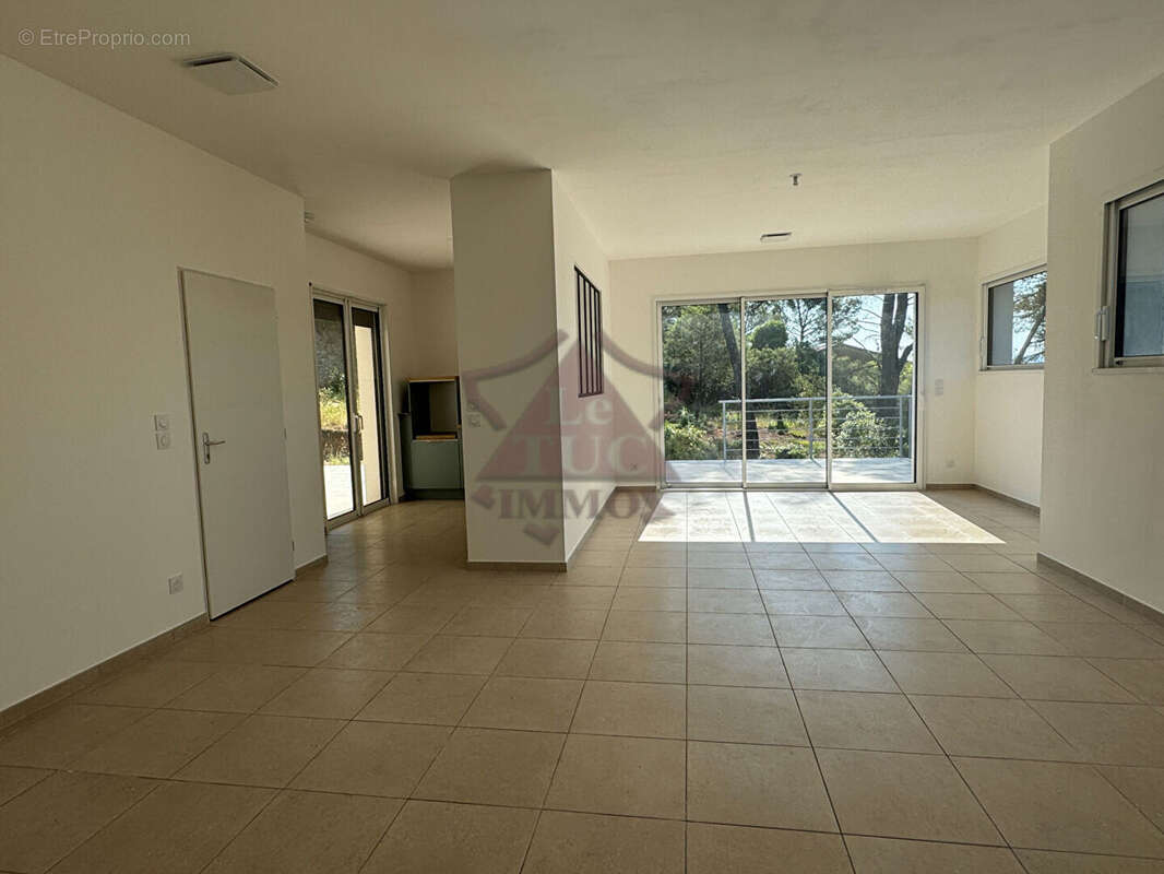 Maison à SAINT-AMBROIX