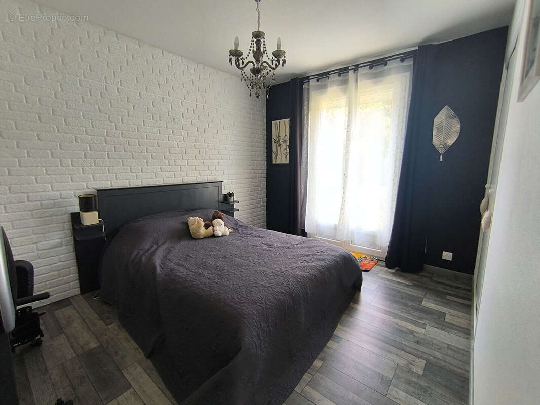 Maison à BEAULIEU-SOUS-LA-ROCHE