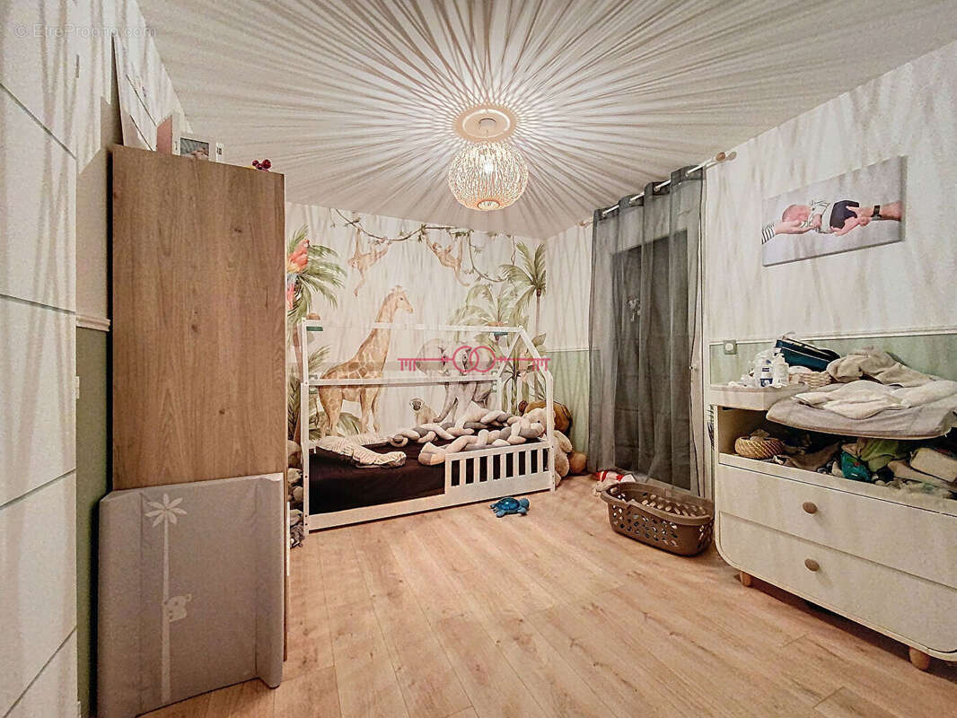 Maison à SAINTE-MENEHOULD