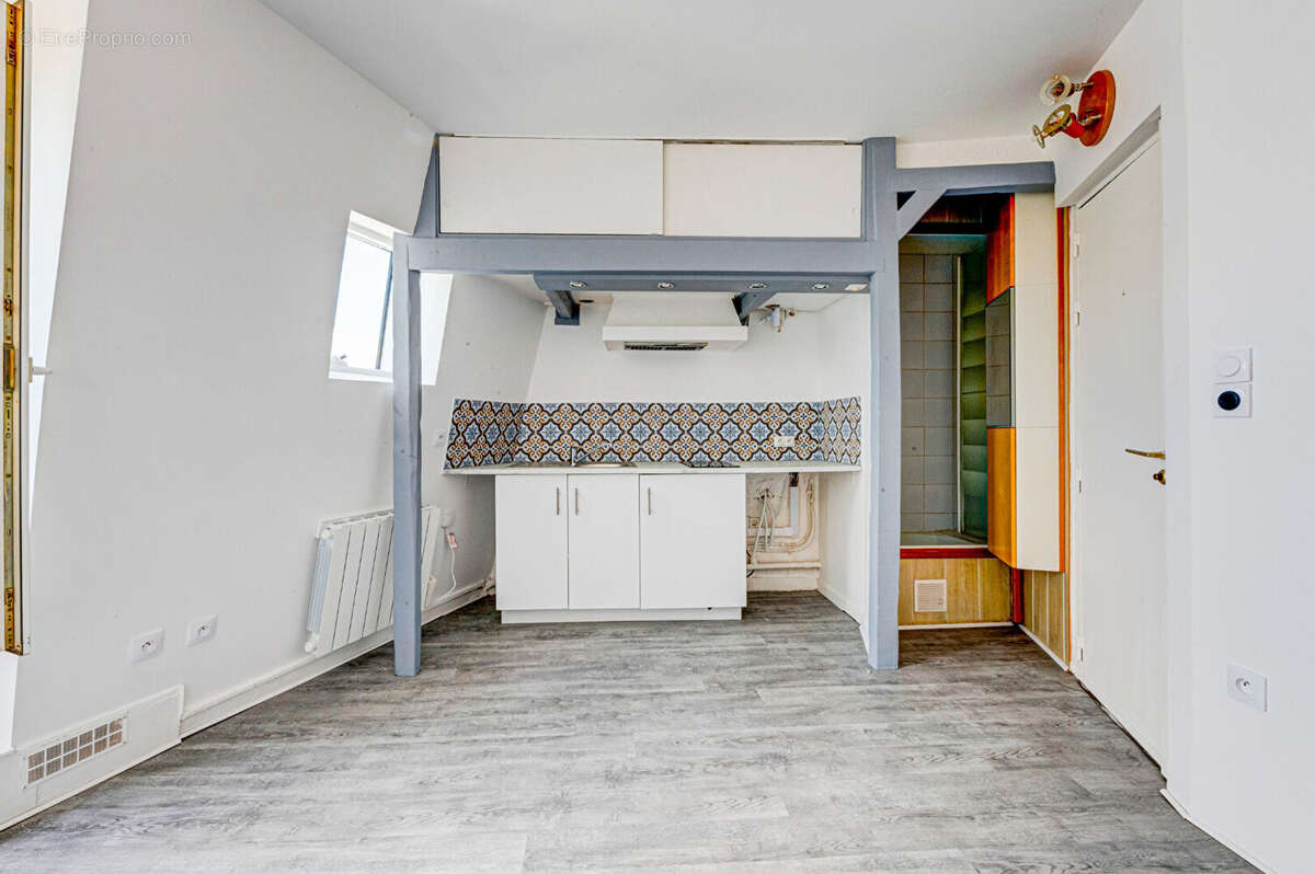 Appartement à PARIS-19E