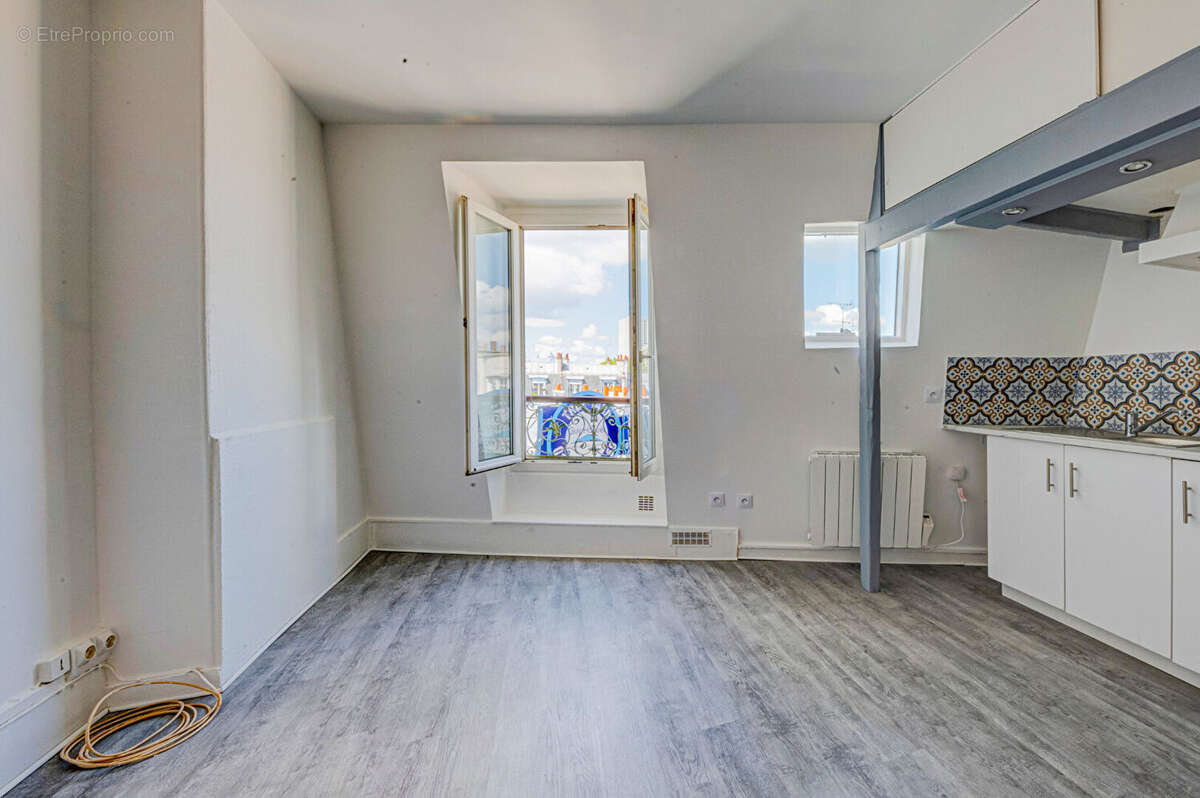Appartement à PARIS-19E
