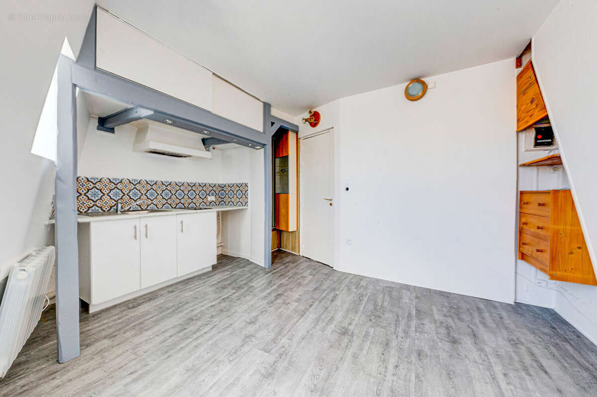 Appartement à PARIS-19E