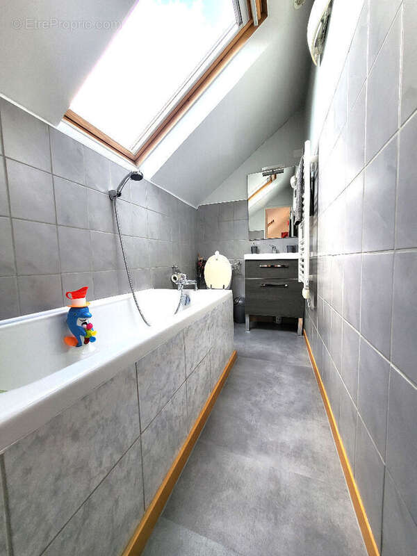 Maison à VETRAZ-MONTHOUX