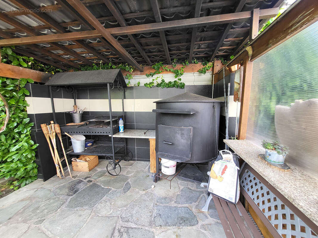 Maison à VETRAZ-MONTHOUX