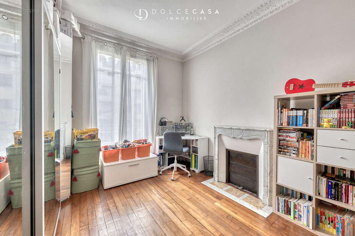 Appartement à NOGENT-SUR-MARNE