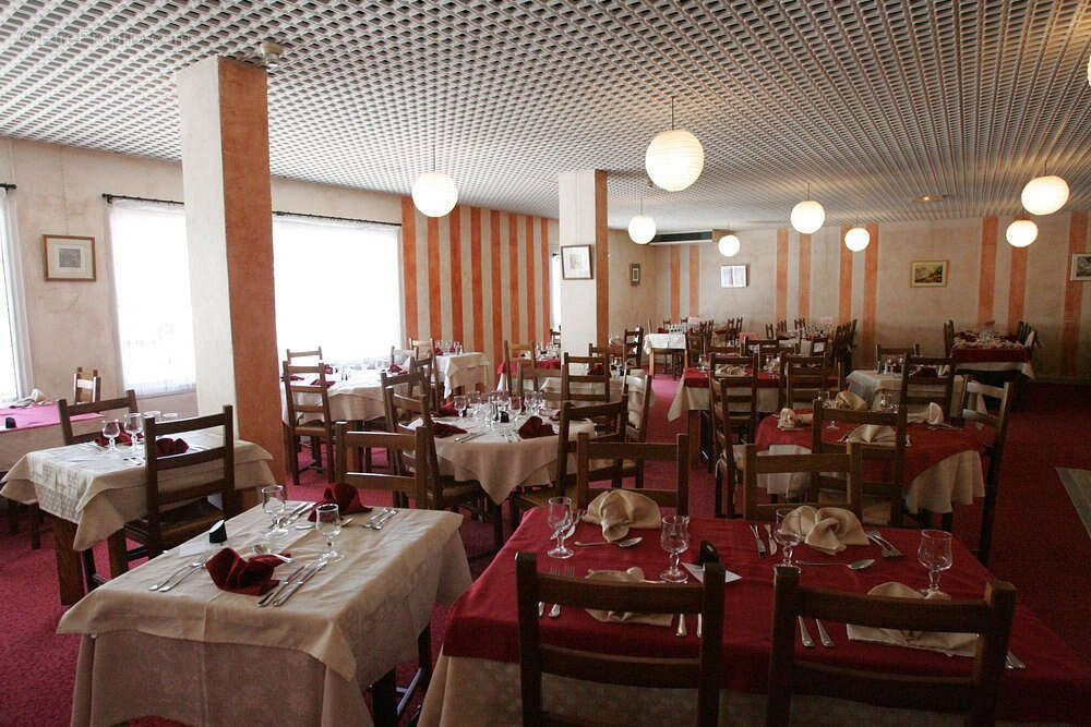 Commerce à LE LAUZET-UBAYE