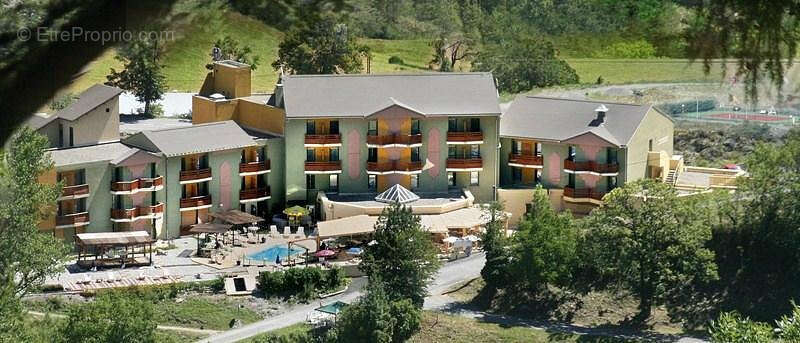 Commerce à LE LAUZET-UBAYE