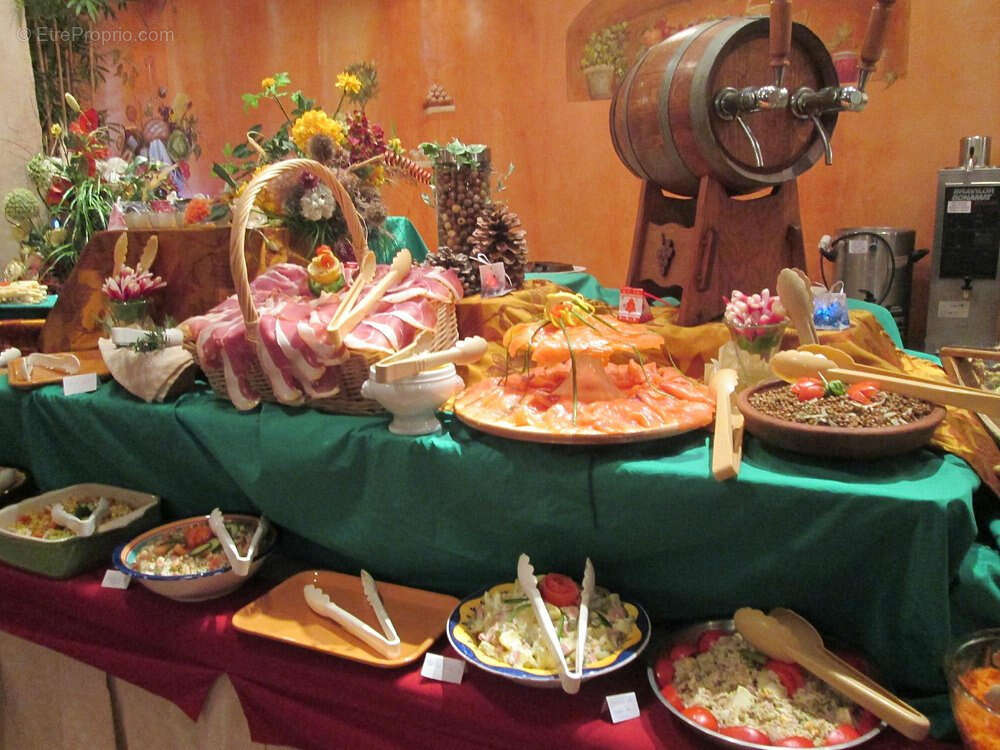 Commerce à LE LAUZET-UBAYE