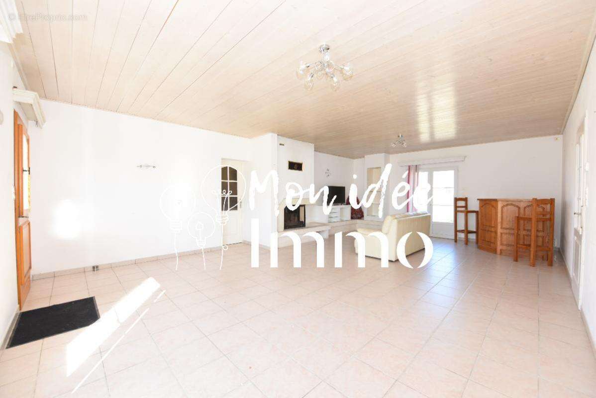 Maison à L&#039;EPINE