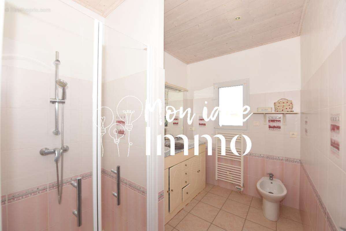 Maison à L&#039;EPINE