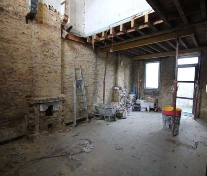 Maison à NEUVILLE-SAINT-REMY