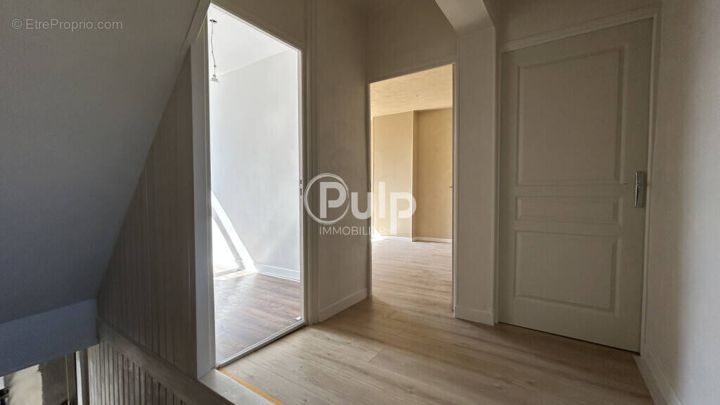 Appartement à MERICOURT