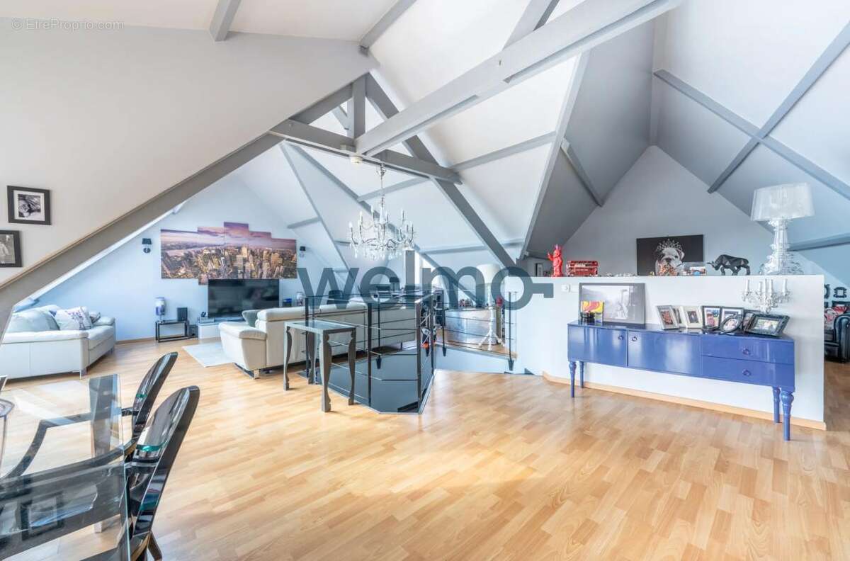 Appartement à CHILLY-MAZARIN