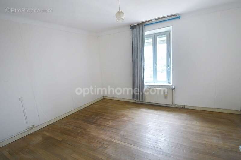 Maison à MONT-SAINT-MARTIN