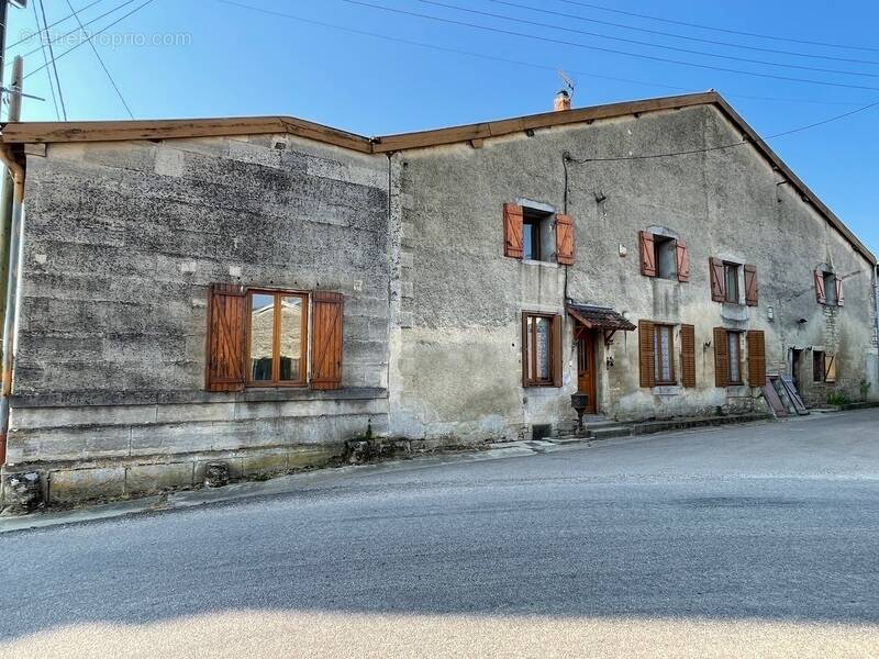 Maison à JUVIGNY-EN-PERTHOIS
