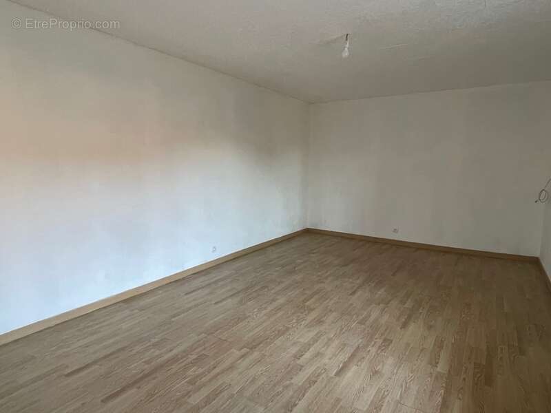 Maison à JUVIGNY-EN-PERTHOIS