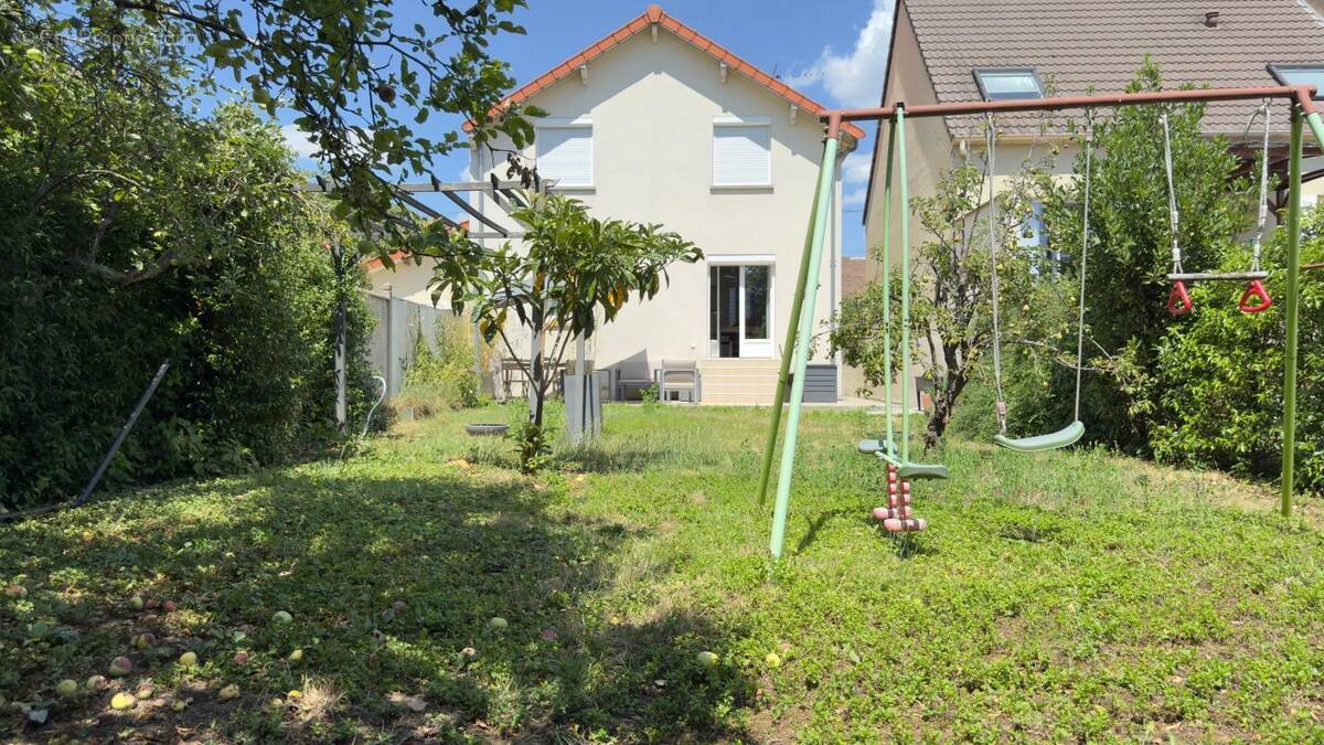 Maison à NEUILLY-SUR-MARNE