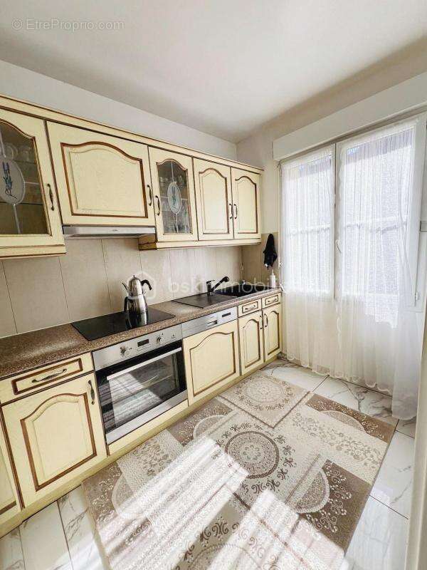 Maison à SAINTRY-SUR-SEINE