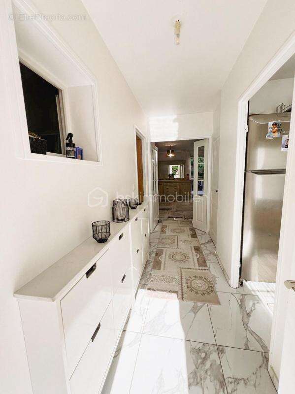 Maison à SAINTRY-SUR-SEINE