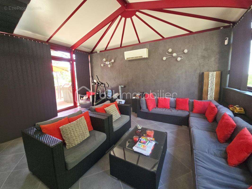 Maison à COURLON-SUR-YONNE