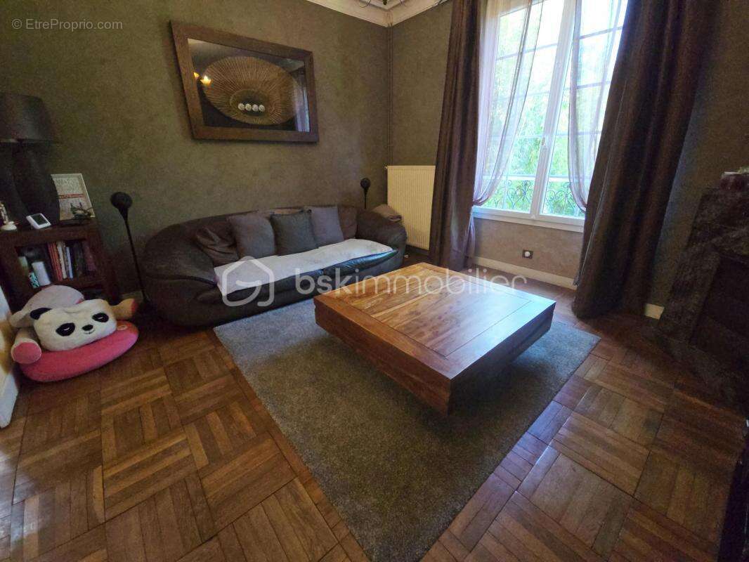 Maison à COURLON-SUR-YONNE