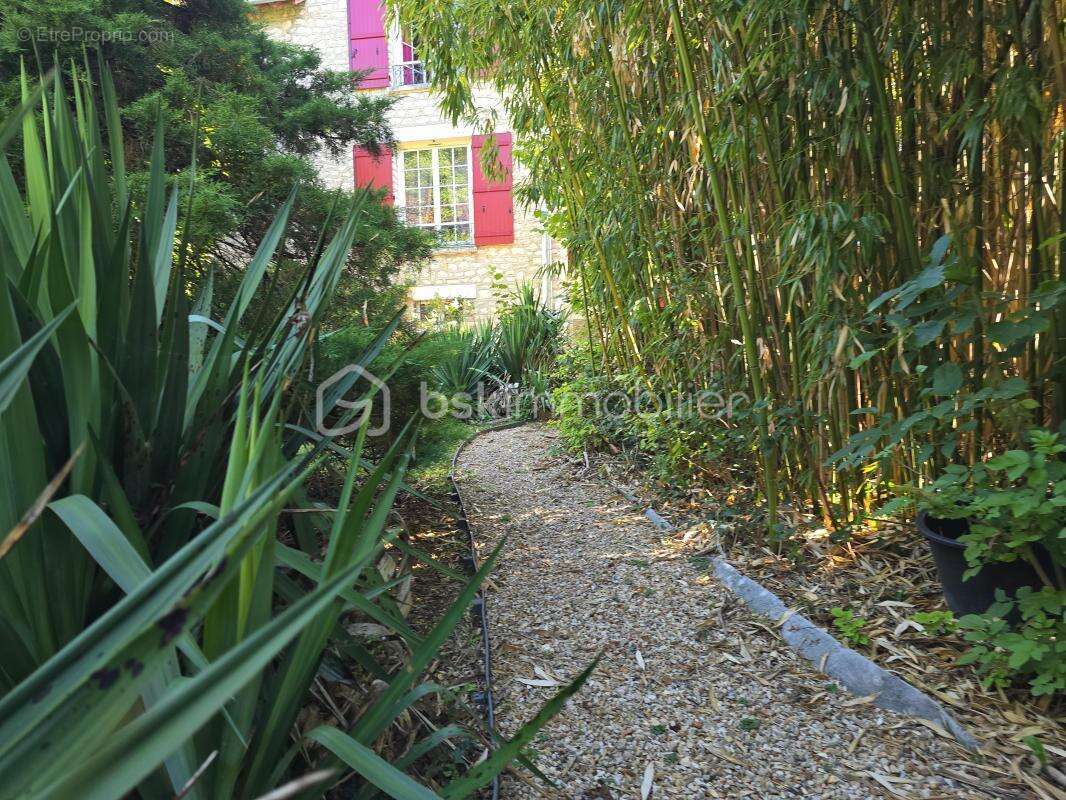 Maison à COURLON-SUR-YONNE