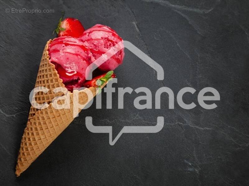 Commerce à SARLAT-LA-CANEDA