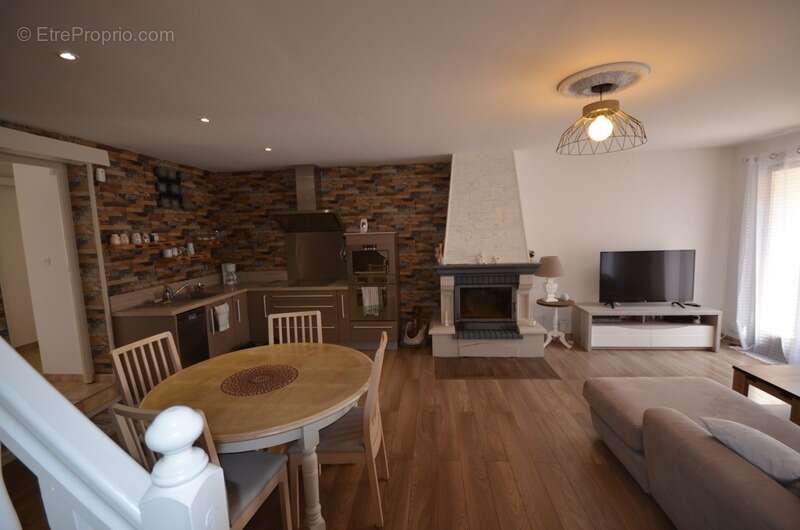 Maison à VIELS-MAISONS