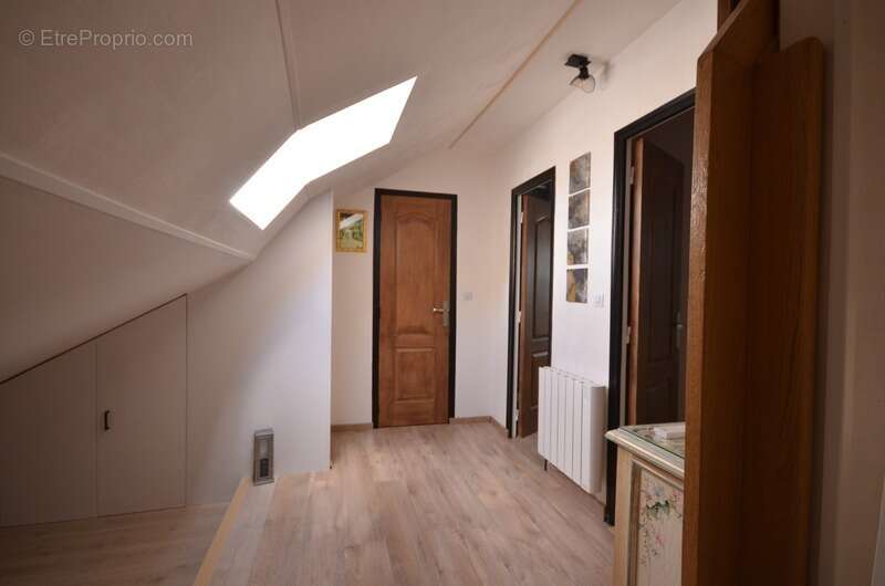 Maison à VIELS-MAISONS