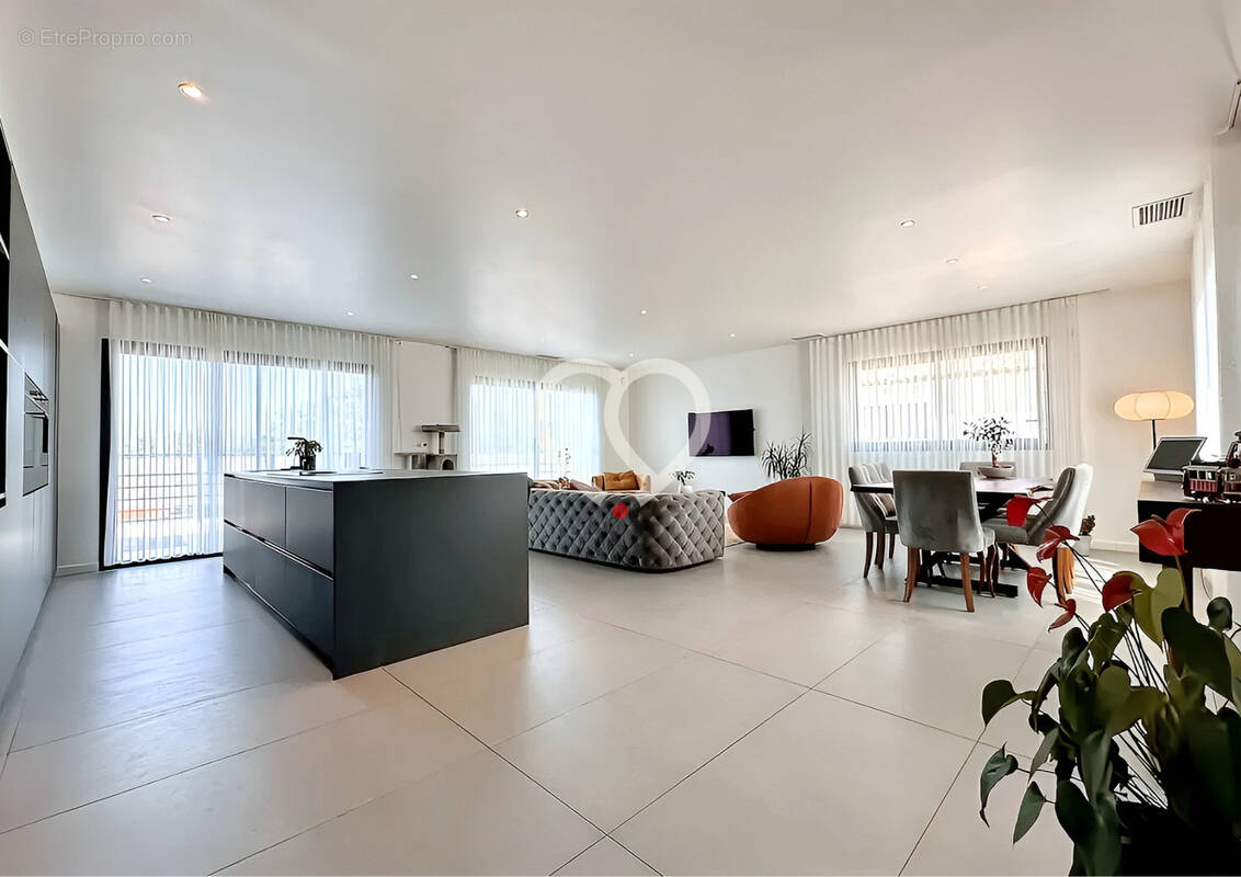 Maison à CASTELMAUROU