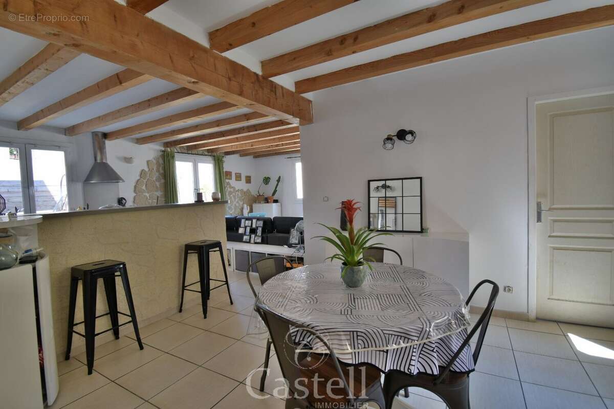 Appartement à FLORENSAC