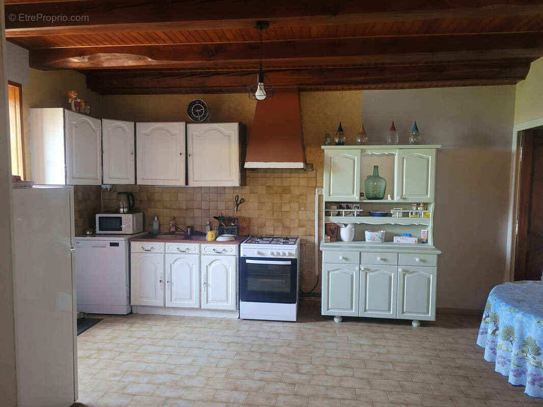 Maison à SAINT-SAUVES-D&#039;AUVERGNE