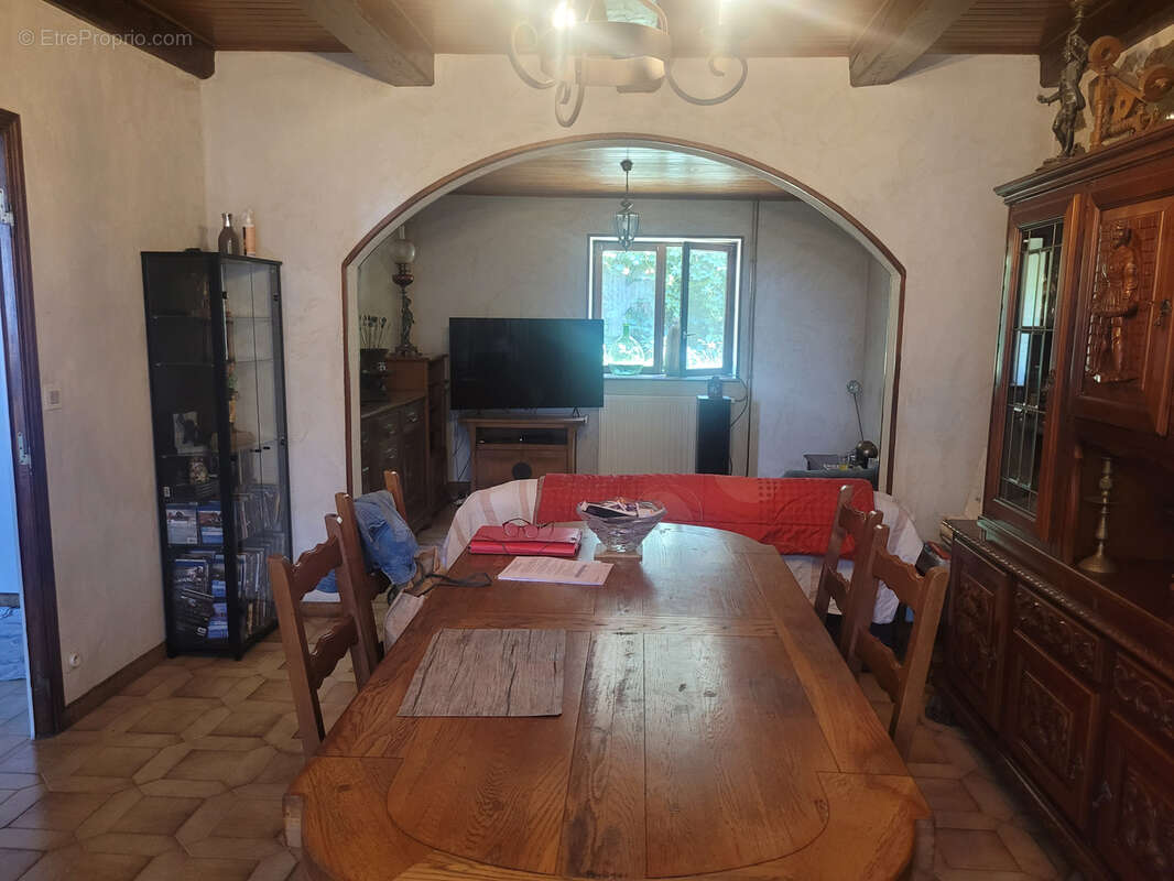 Maison à SAINT-SAUVES-D&#039;AUVERGNE