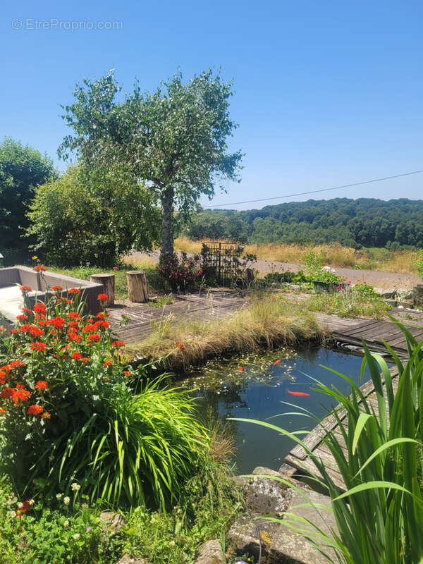 Maison à SAINT-SAUVES-D&#039;AUVERGNE