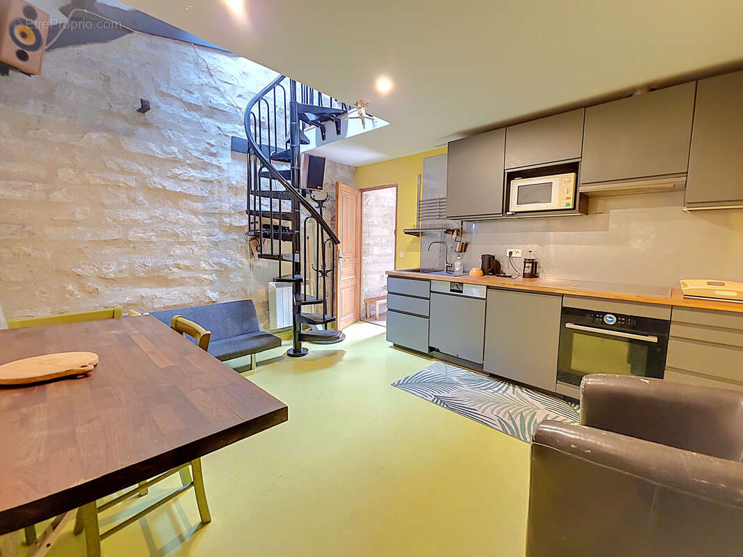 Maison à MILLY-LA-FORET