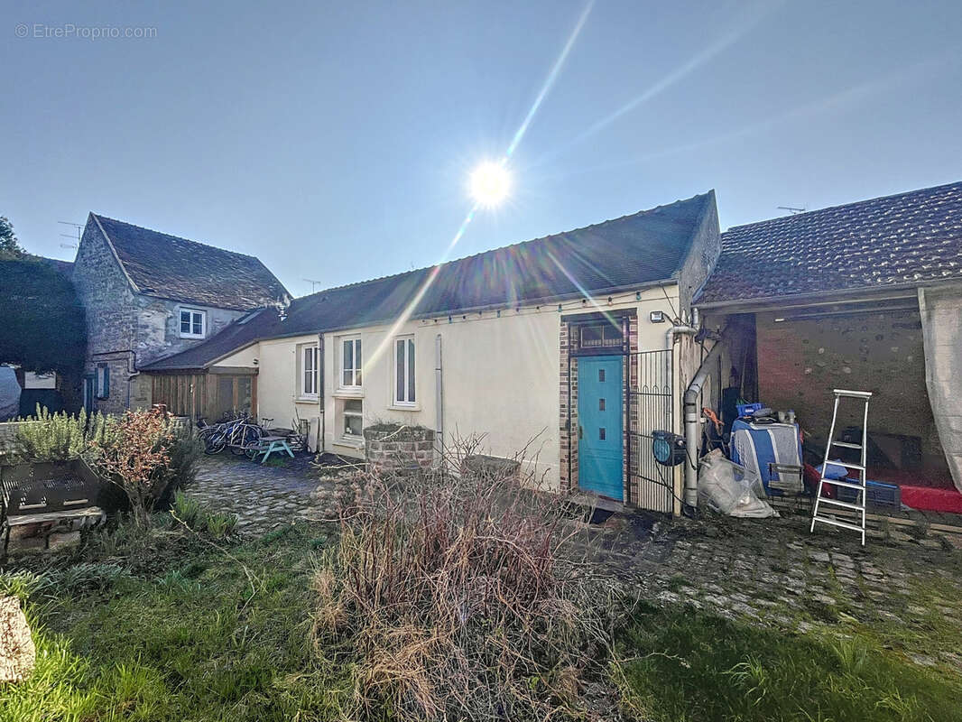 Maison à MILLY-LA-FORET