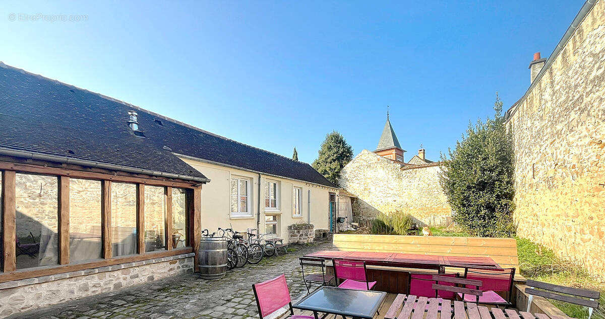 Maison à MILLY-LA-FORET