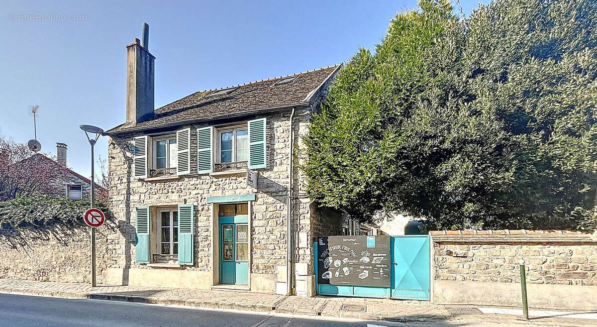 Maison à MILLY-LA-FORET