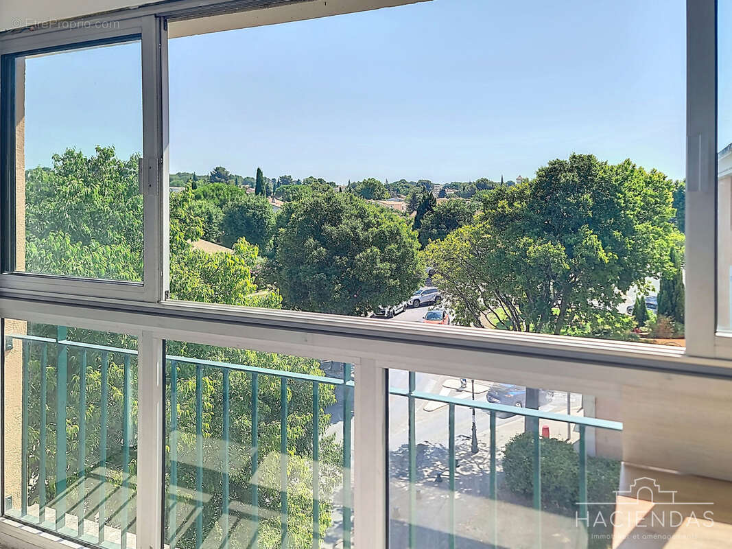 Appartement à EGUILLES