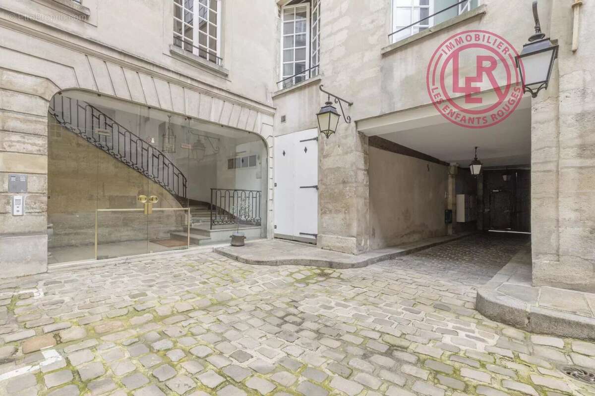 Commerce à PARIS-3E