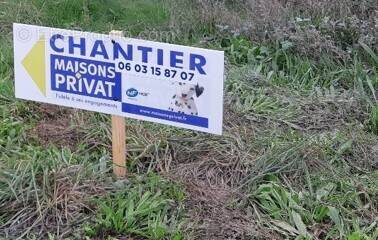 Terrain à LA ROCHE-SUR-YON