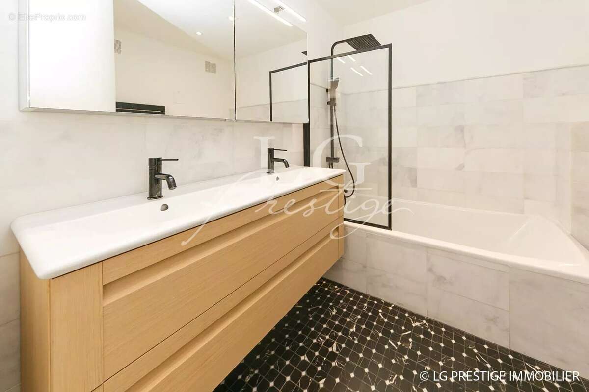 Appartement à THEOULE-SUR-MER