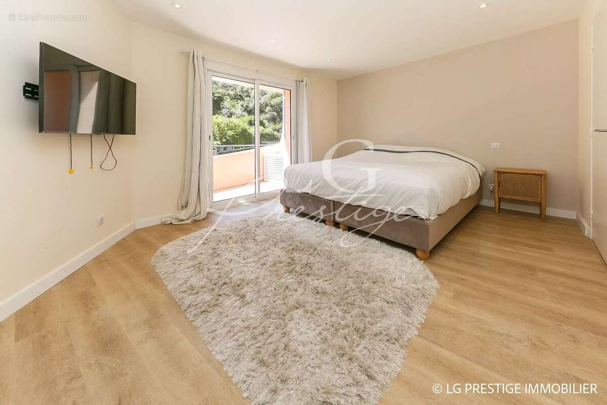 Appartement à THEOULE-SUR-MER