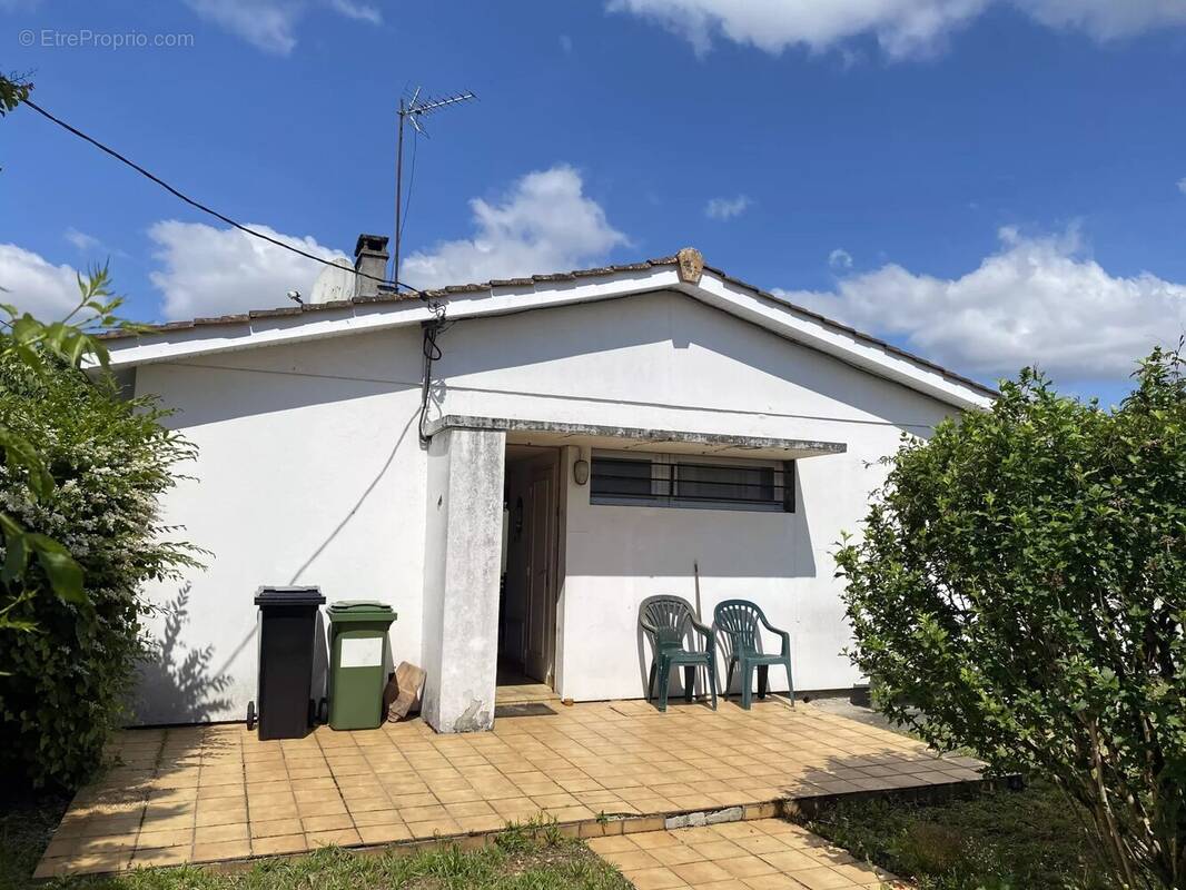 Maison à VILLENAVE-D&#039;ORNON