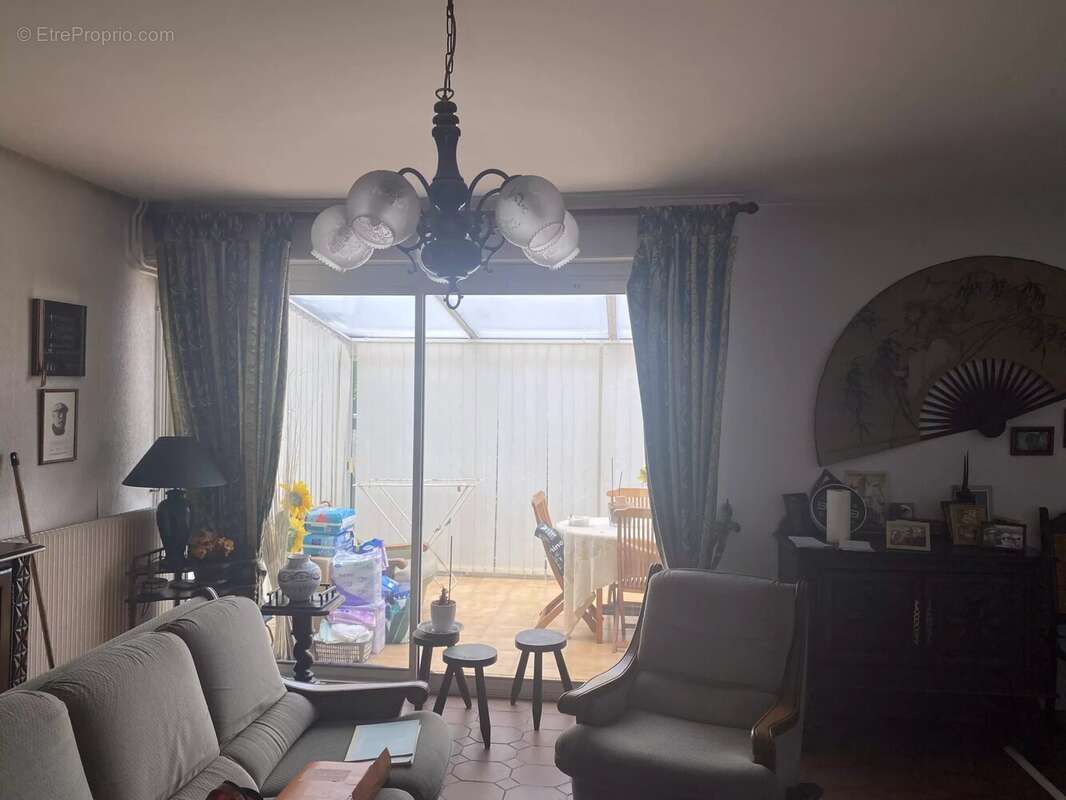 Maison à VILLENAVE-D&#039;ORNON