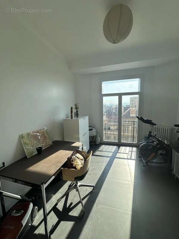 Appartement à MARSEILLE-8E