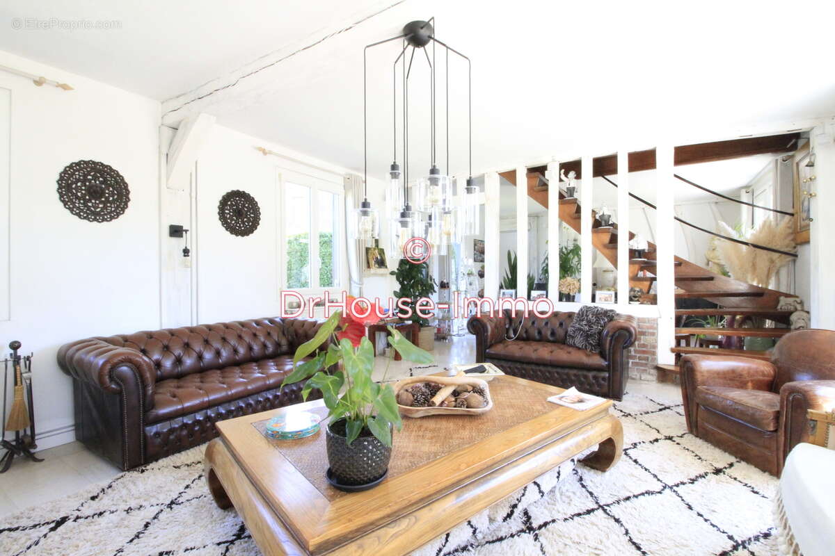 Maison à VOISCREVILLE