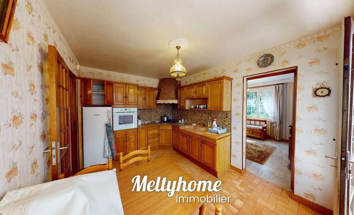 Maison à COLLEVILLE-MONTGOMERY