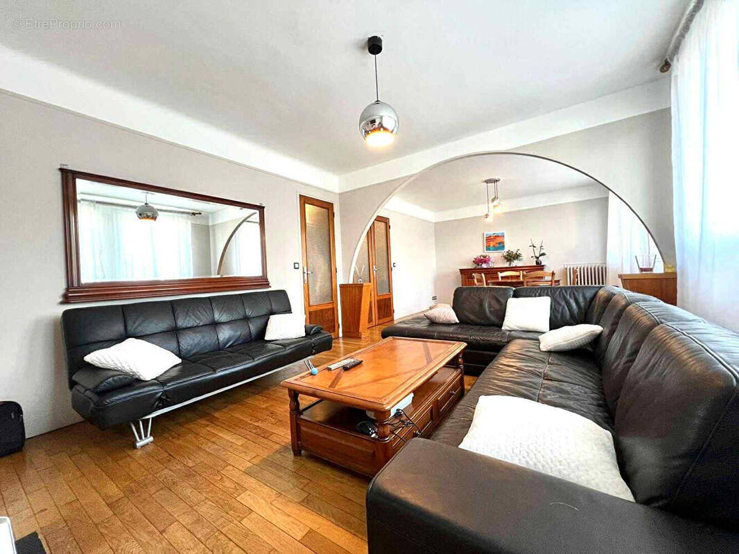 Maison à ROSNY-SOUS-BOIS